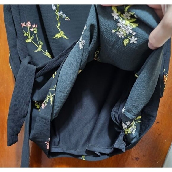 H & M 3/4  Dress Black with Small Floral Tie Belt Above Knee Size 6 - Picture 9 of 12